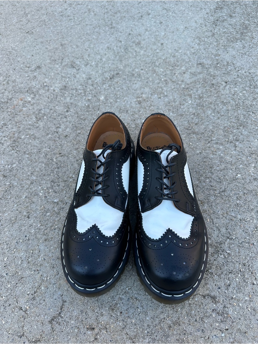 Dr. Martens 3989 Bex Wingtip Brogue Oxford Shoe Unisex